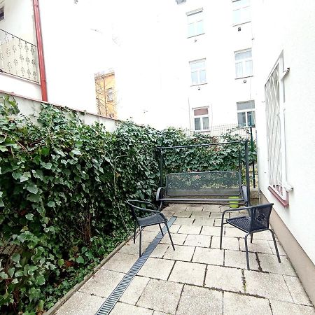 Apartments Captain Grand Praag Buitenkant foto
